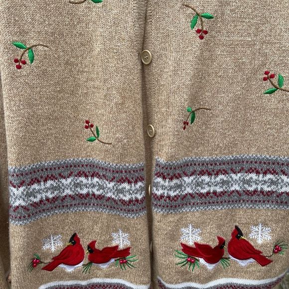 Vintage Crystal Kobe Holly Berries and Cardinal Winter Sweater Size: XL - Picture 4 of 7